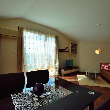 City Art Boutique Apartments 鲁塞 外观 照片